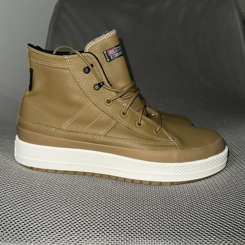 CONVERSE CTAS EQUIP WP HI TOADSTOOD NEW, size 11.5, very comfy, last one!A08556C